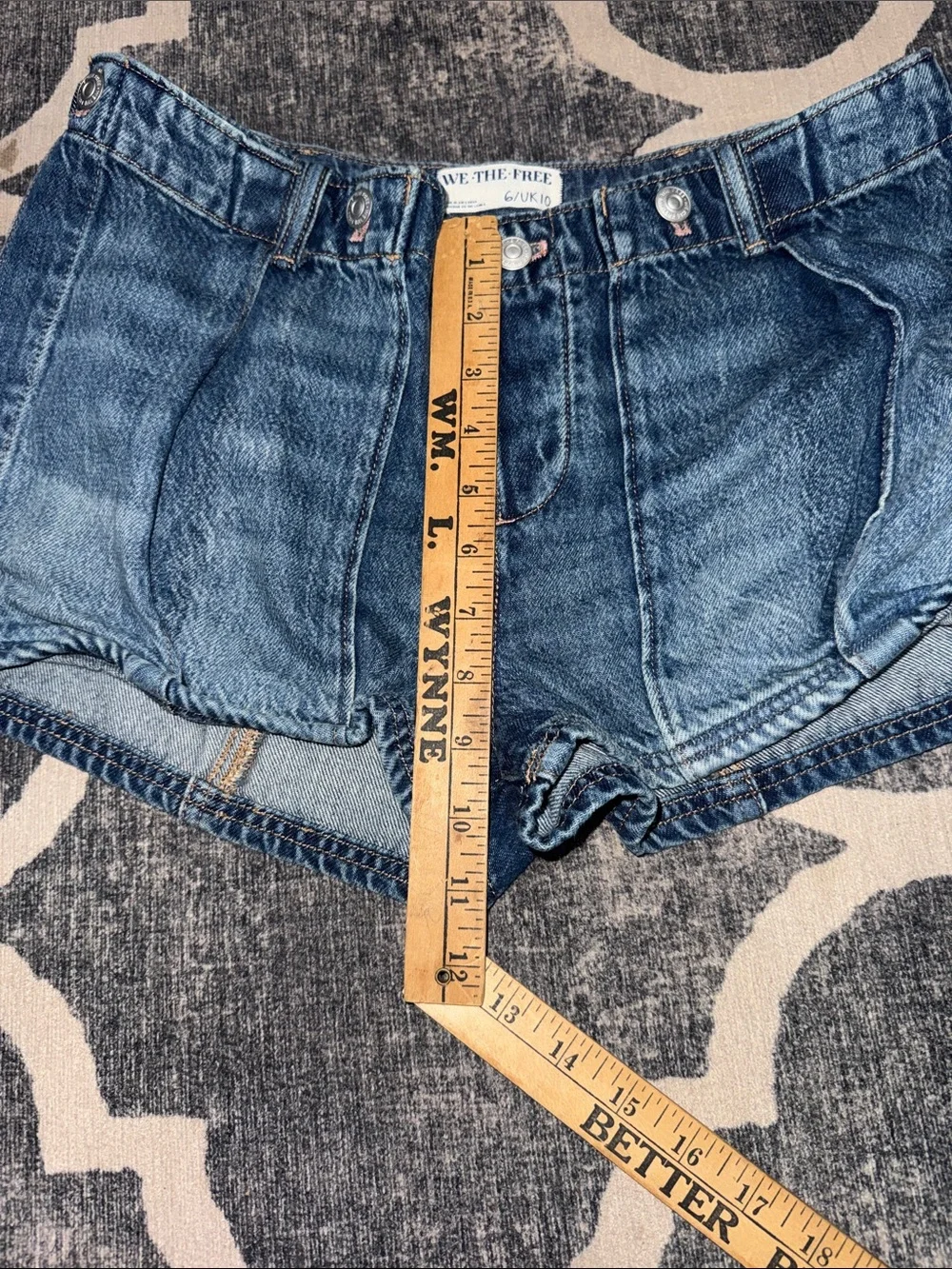 Blue denim free people jean shorts size 6